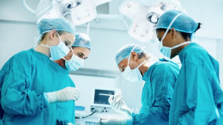 Ankara Genel Cerrahi Ameliyatı Sonrası Nelere Dikkat Edilmeli? Doktor Tavsiyeleri